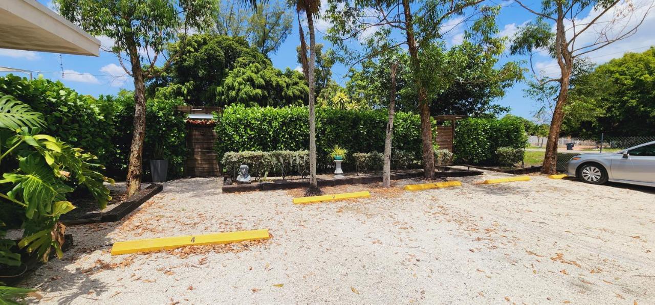 Private Aparment Studio In The Hard Of Miami Unit # 6 Opa-locka المظهر الخارجي الصورة
