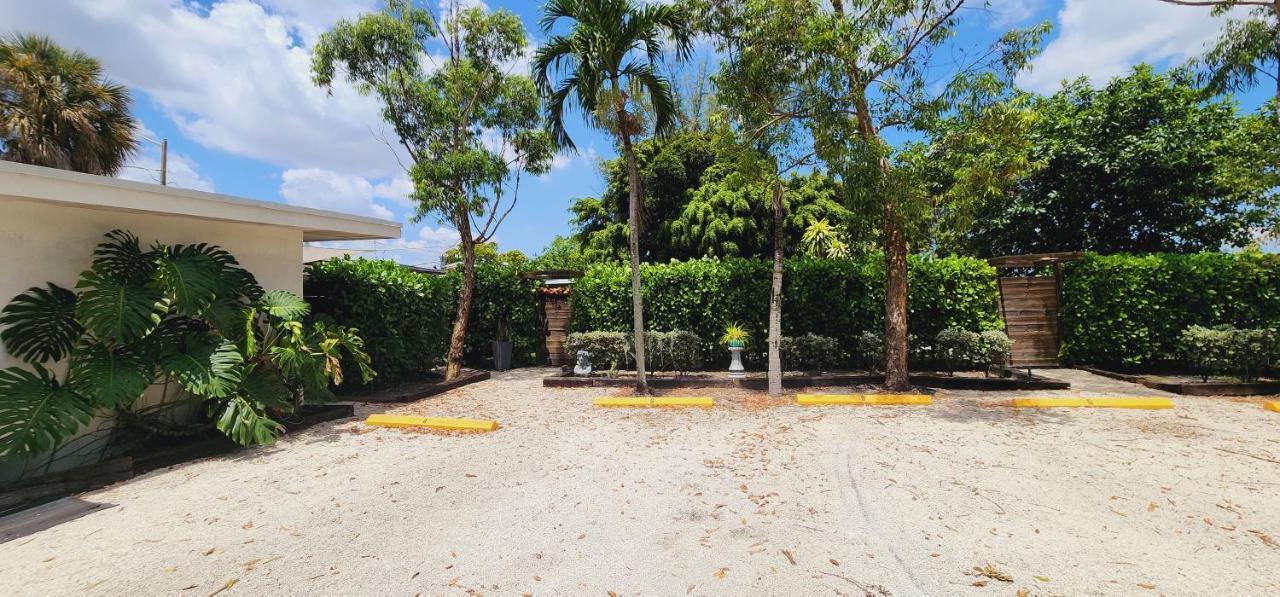 Private Aparment Studio In The Hard Of Miami Unit # 6 Opa-locka المظهر الخارجي الصورة
